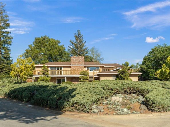 1207 Woodview Terrace, Los Altos CA 94024