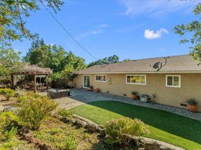 1207 Woodview Terrace, Los Altos CA 94024