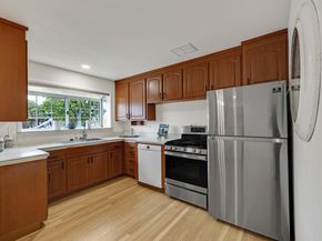 1094 Bermuda Drive, San Mateo CA 94403