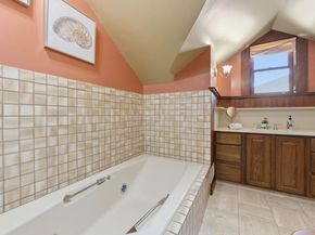 809 E 5th Avenue, San Mateo CA 94402