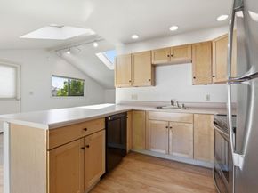 809 E 5th Avenue, San Mateo CA 94402