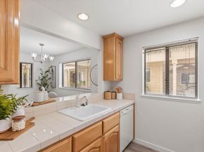 576 W Parr Avenue 1, Los Gatos CA 95032