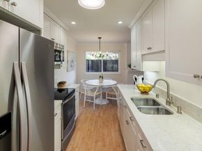 610 Gilbert Avenue 25, Menlo Park CA 94025