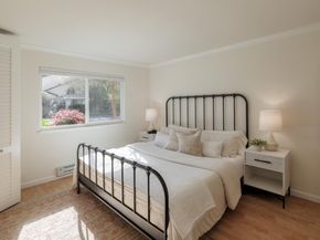 610 Gilbert Avenue 25, Menlo Park CA 94025