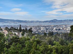 2323 Mastlands Drive, Oakland CA 94611