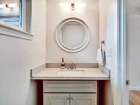 2323 Mastlands Drive, Oakland CA 94611