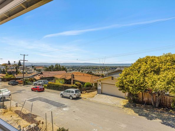 16668 Winding Boulevard, San Leandro CA 94578