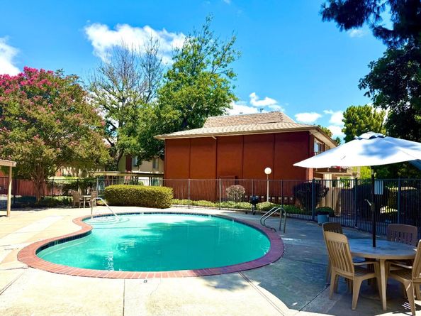 38455 Bronson Street 325, Fremont CA 94536