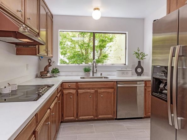 2435 Sharon Oaks Drive, Menlo Park CA 94025