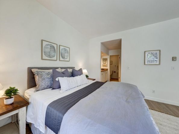 59 Cove Lane, Redwood City CA 94065