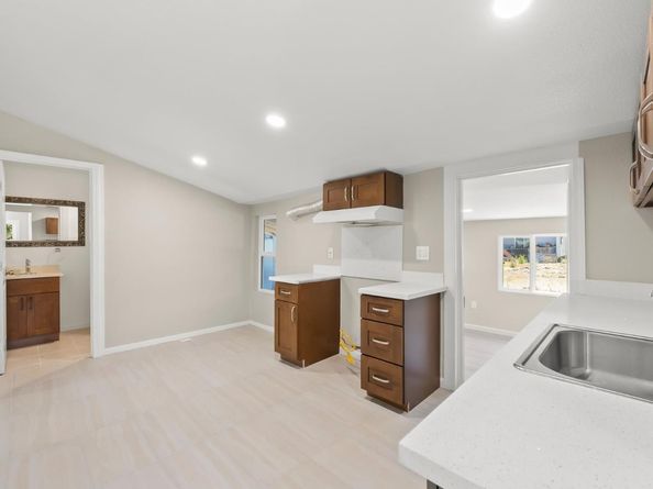850 Calhoun Street, San Jose CA 95116