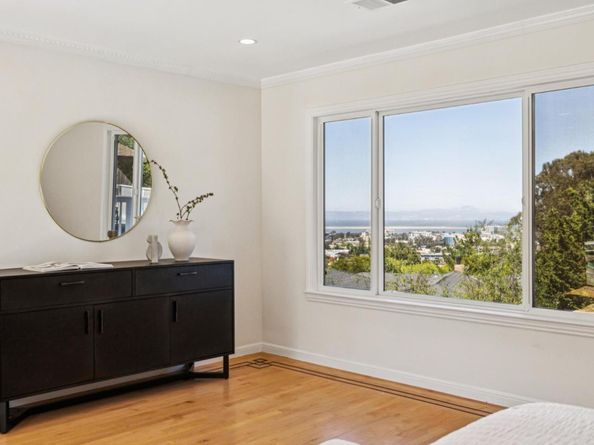 1209 Lake Street, Millbrae CA 94030