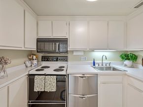 9 Skinner's Path 9, Marblehead MA 01945