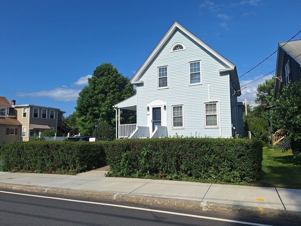 407 Clarendon St, Fitchburg MA 01420