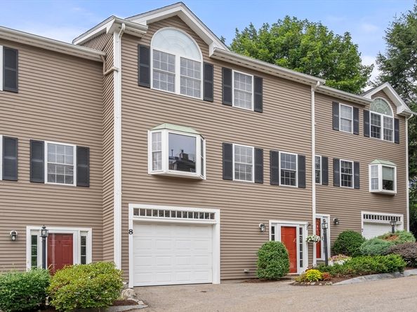 600 Trapelo Rd 8, Waltham MA 02452