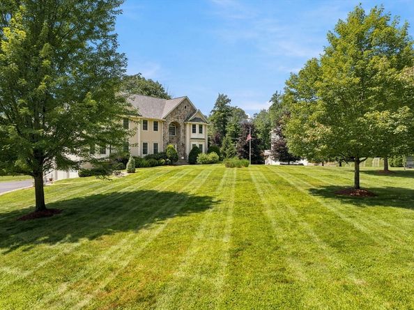 7 Jordyn Lane, Andover MA 01810