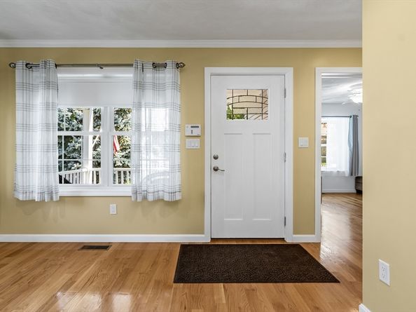 15 Hourihan St, Peabody MA 01960