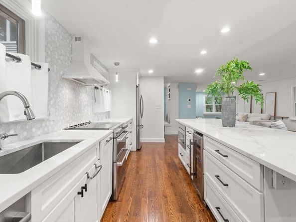 298 Marked Tree Road, Needham MA 02492