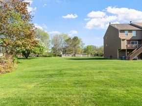 27 Heritage Dr 27, Tewksbury MA 01876