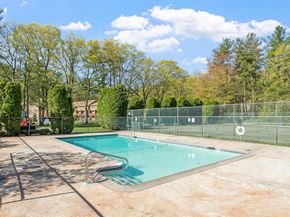 27 Heritage Dr 27, Tewksbury MA 01876