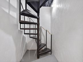 23 Netherlands Rd 1, Brookline MA 02445