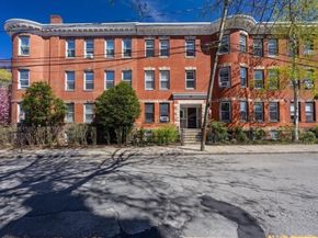 23 Netherlands Rd 1, Brookline MA 02445