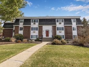 54 Will Dr 87, Canton MA 02021