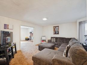 292 Island St 292, Stoughton MA 02072