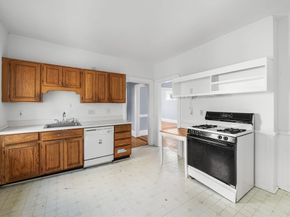 29 Victoria St, Somerville MA 02144