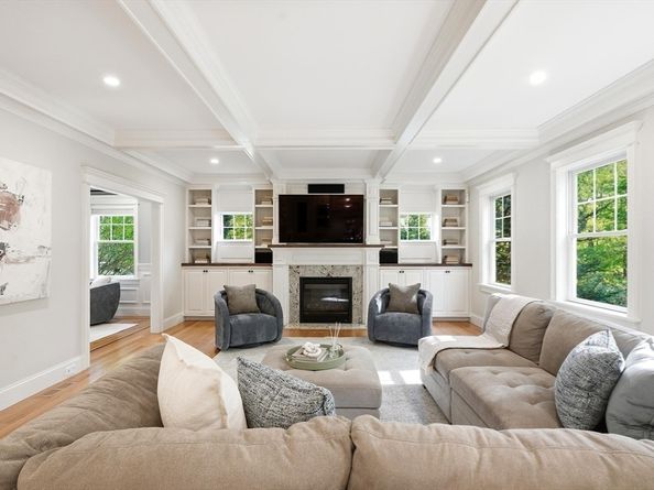 6 Flintlock Rd, Lexington MA 02420