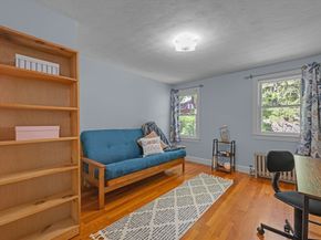 71 Morningside Rd, Worcester MA 01602