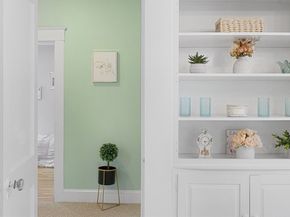 126 White 126, Belmont MA 02478