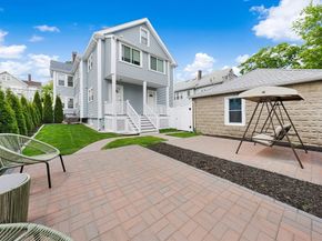 126 White 126, Belmont MA 02478