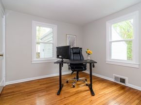 21 Nimitz Cir, Natick MA 01760