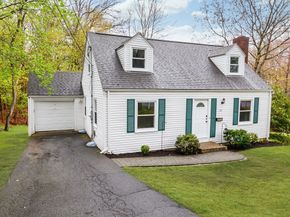 21 Nimitz Cir, Natick MA 01760