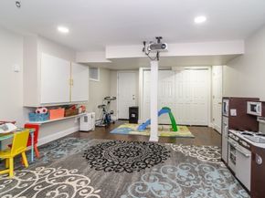21 Nimitz Cir, Natick MA 01760