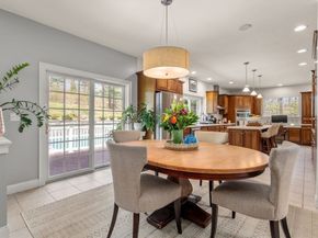 66 Hutchinson Rd, Sutton MA 01590
