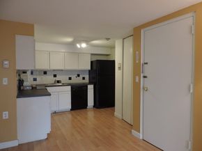 144 West Street 28, Leominster MA 01453