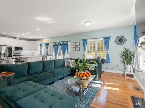 32 Hycrest Rd, Charlton MA 01507