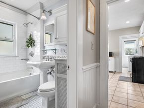 27 Prescott St 1, Somerville MA 02143