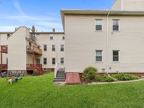 27 Prescott St 1, Somerville MA 02143