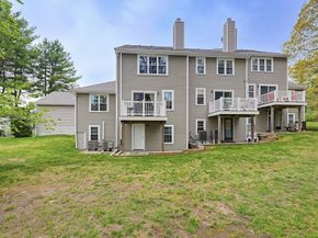 204 Laurelwood Dr 204, Hopedale MA 01747