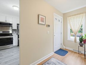 204 Laurelwood Dr 204, Hopedale MA 01747