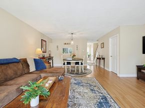 204 Laurelwood Dr 204, Hopedale MA 01747