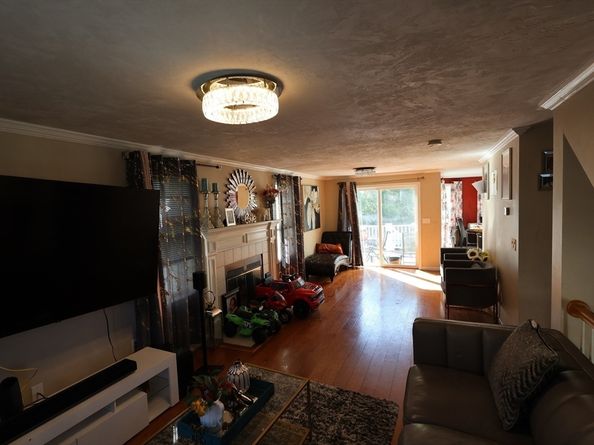 74 Sophia Dr, Worcester MA 01607