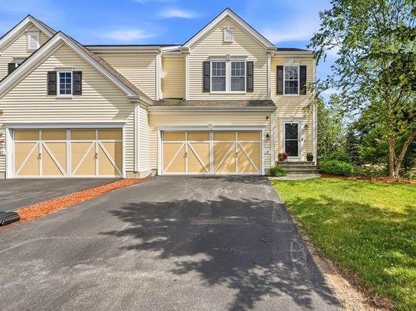 39 Frostpane Ln 39, Hopkinton MA 01748