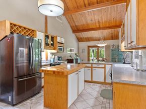 112 Elm St, Auburn MA 01501
