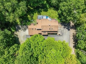 112 Elm St, Auburn MA 01501