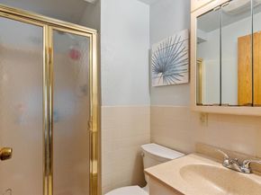 112 Elm St, Auburn MA 01501