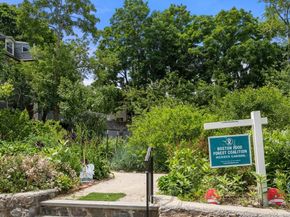 9 Everett Ave 1, Boston MA 02125
